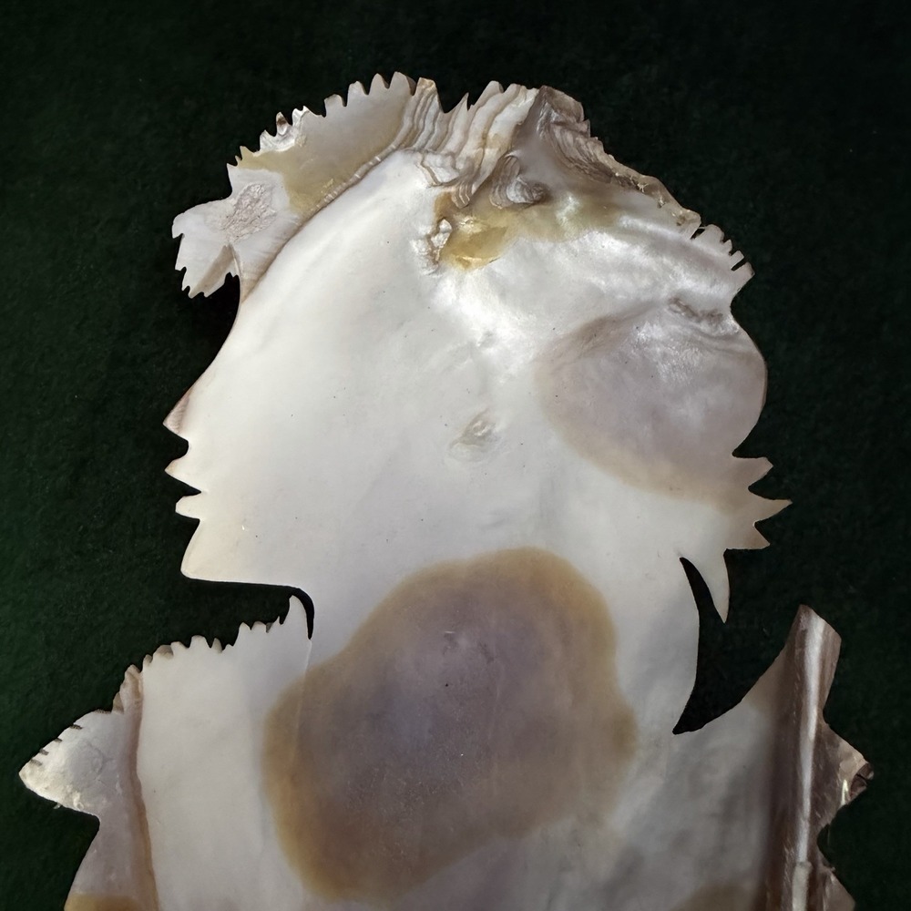 Antique Hand Carved Mother Of Pearl Shell Cameo Large 6-1/2" x 4" Woman Figure - Picture 5 of 15